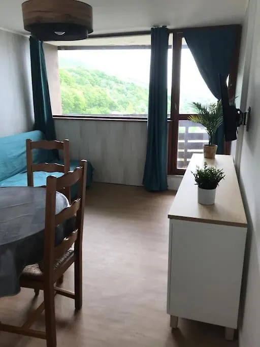 Appartement 4 Pers Tour De La Biche Skis Aux Pieds Besse-et-Saint-Anastaise